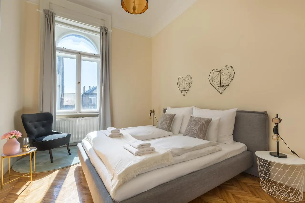 City Center Dream Home 2Br/2Bath Budapest 0*,