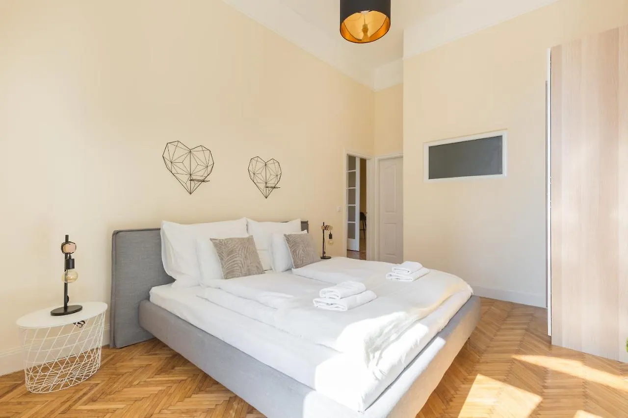 Apartment City Center Dream Home 2Br/2Bath Budapest Hungary