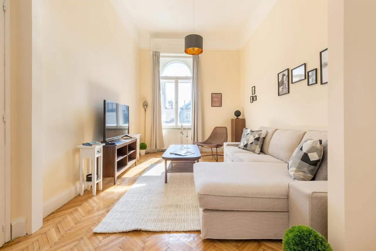 City Center Dream Home 2Br/2Bath location